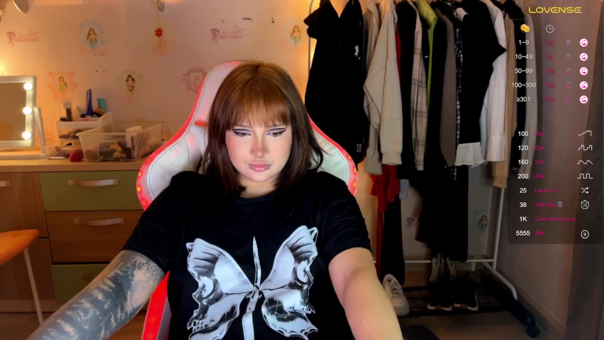 Gallery image thumbnail from Littlewetgirl's myfreecams stream on, 10/17/2024, 12:06 image 2 of 20
