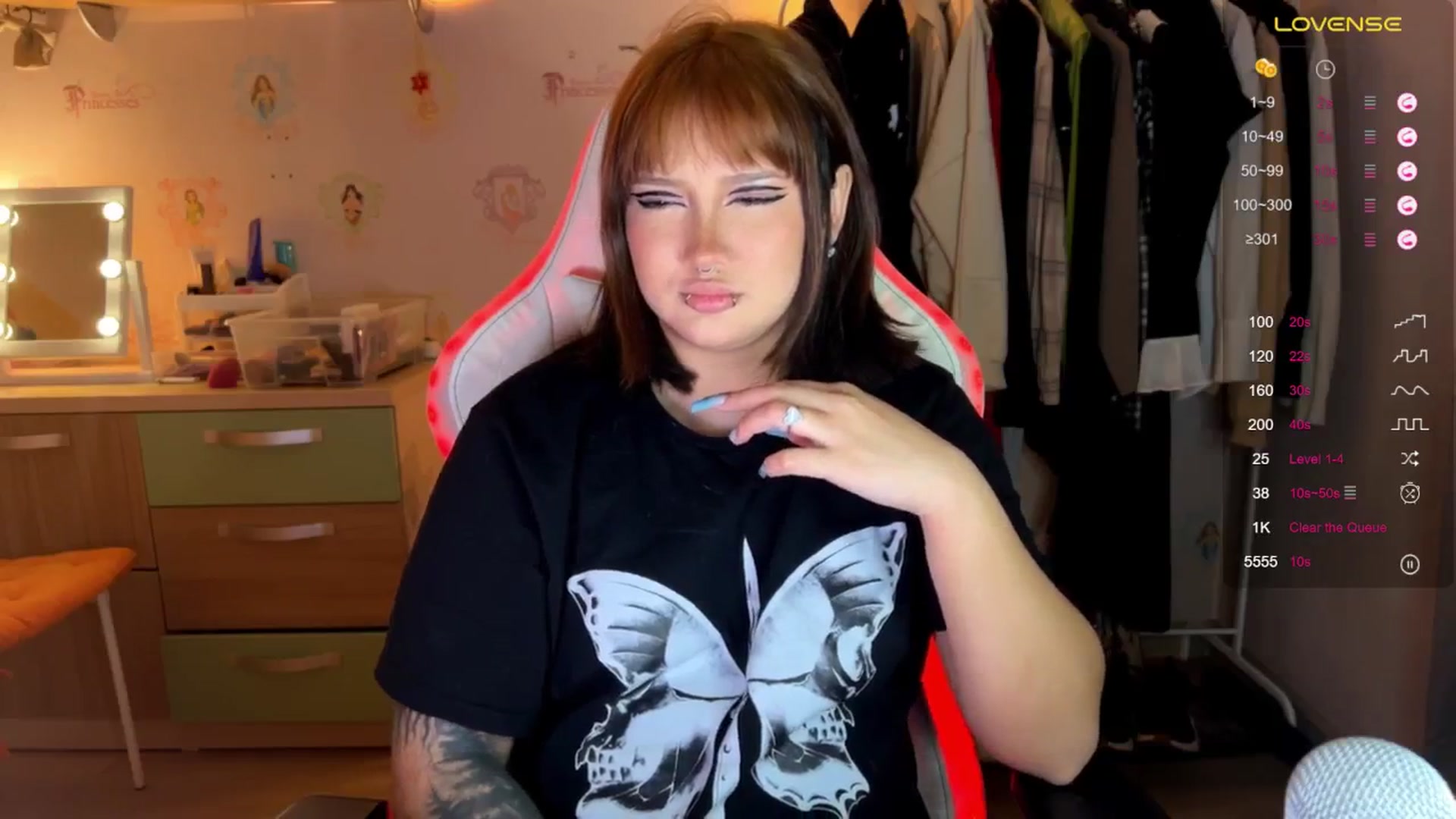 Gallery image thumbnail from Littlewetgirl's myfreecams stream on, 10/17/2024, 12:21 image 17 of 20