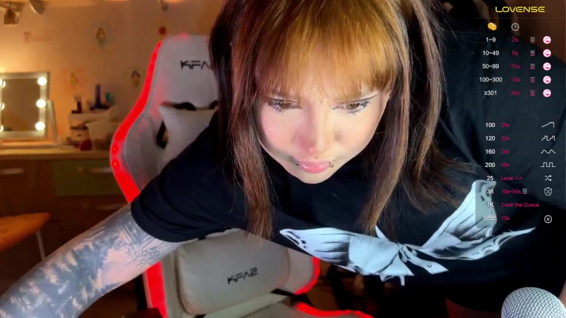 Gallery image thumbnail from Littlewetgirl's myfreecams stream on, 10/17/2024, 12:21 image 18 of 20