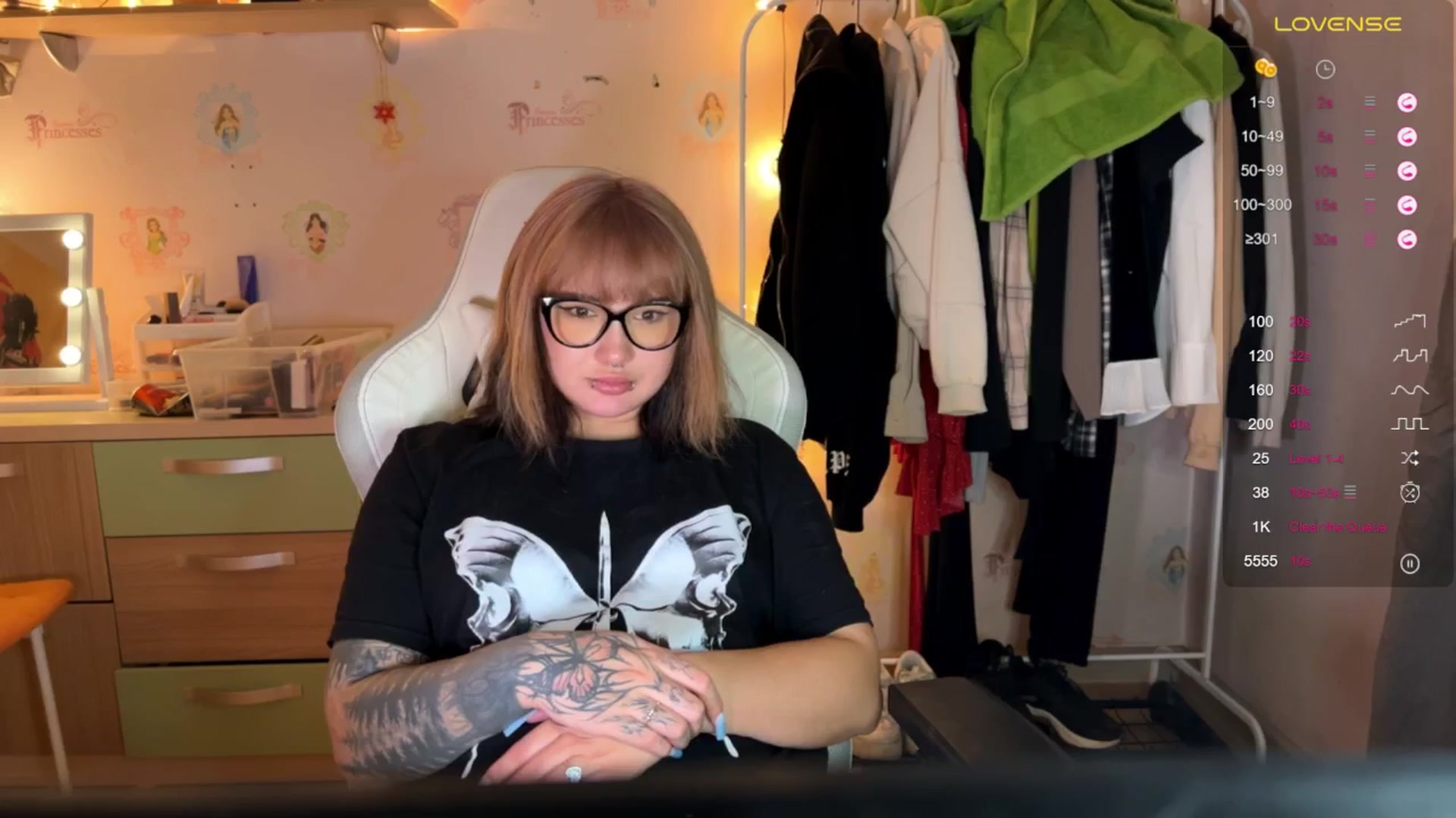 Gallery image thumbnail from Littlewetgirl's myfreecams stream on, 10/24/2024, 18:01 image 17 of 20