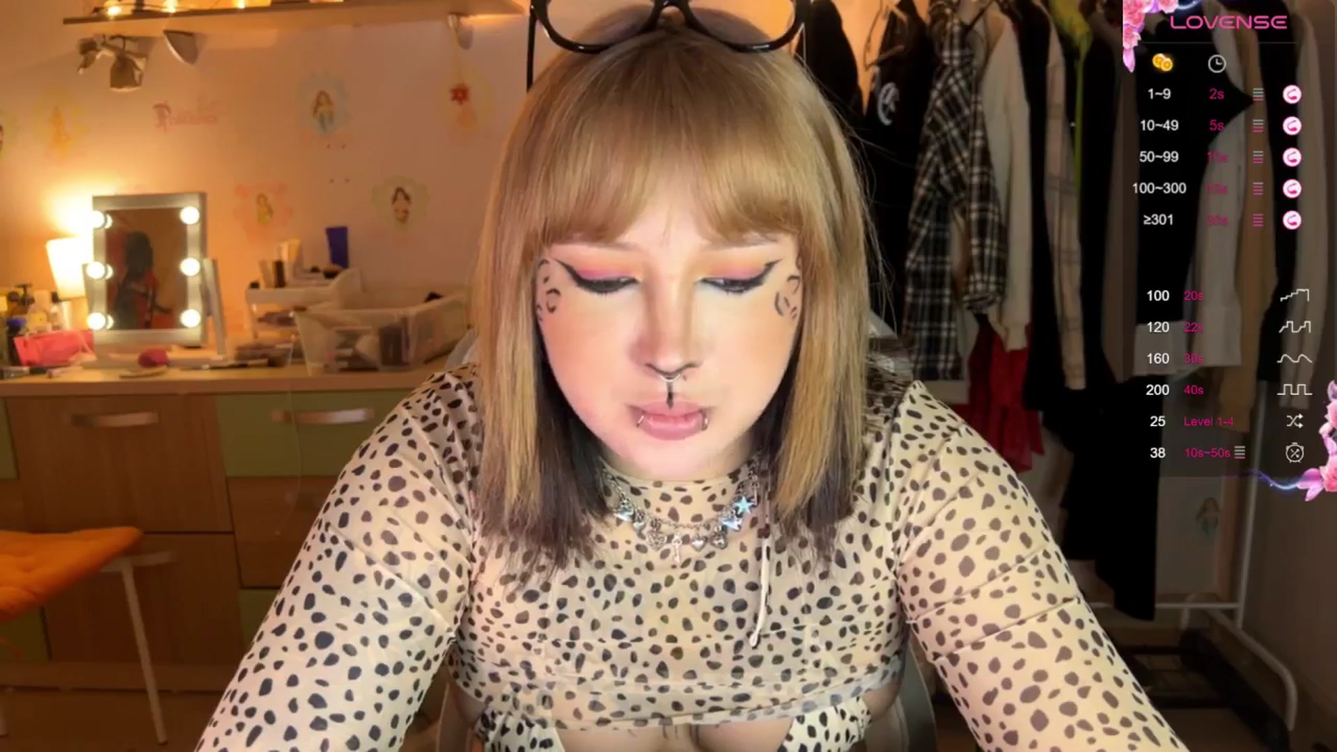 Gallery image thumbnail from Littlewetgirl's myfreecams stream on, 10/30/2024, 11:48 image 15 of 20