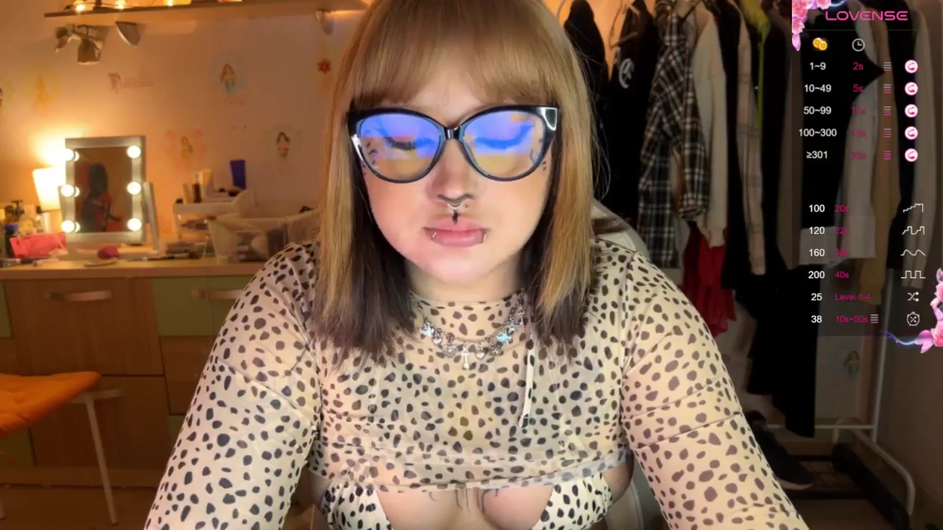 Gallery image thumbnail from Littlewetgirl's myfreecams stream on, 10/30/2024, 11:48 image 10 of 20