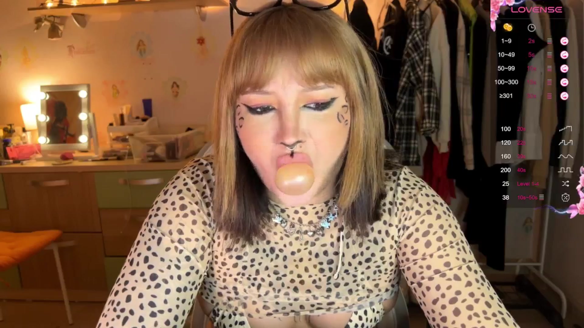 Gallery image thumbnail from Littlewetgirl's myfreecams stream on, 10/30/2024, 11:48 image 13 of 20
