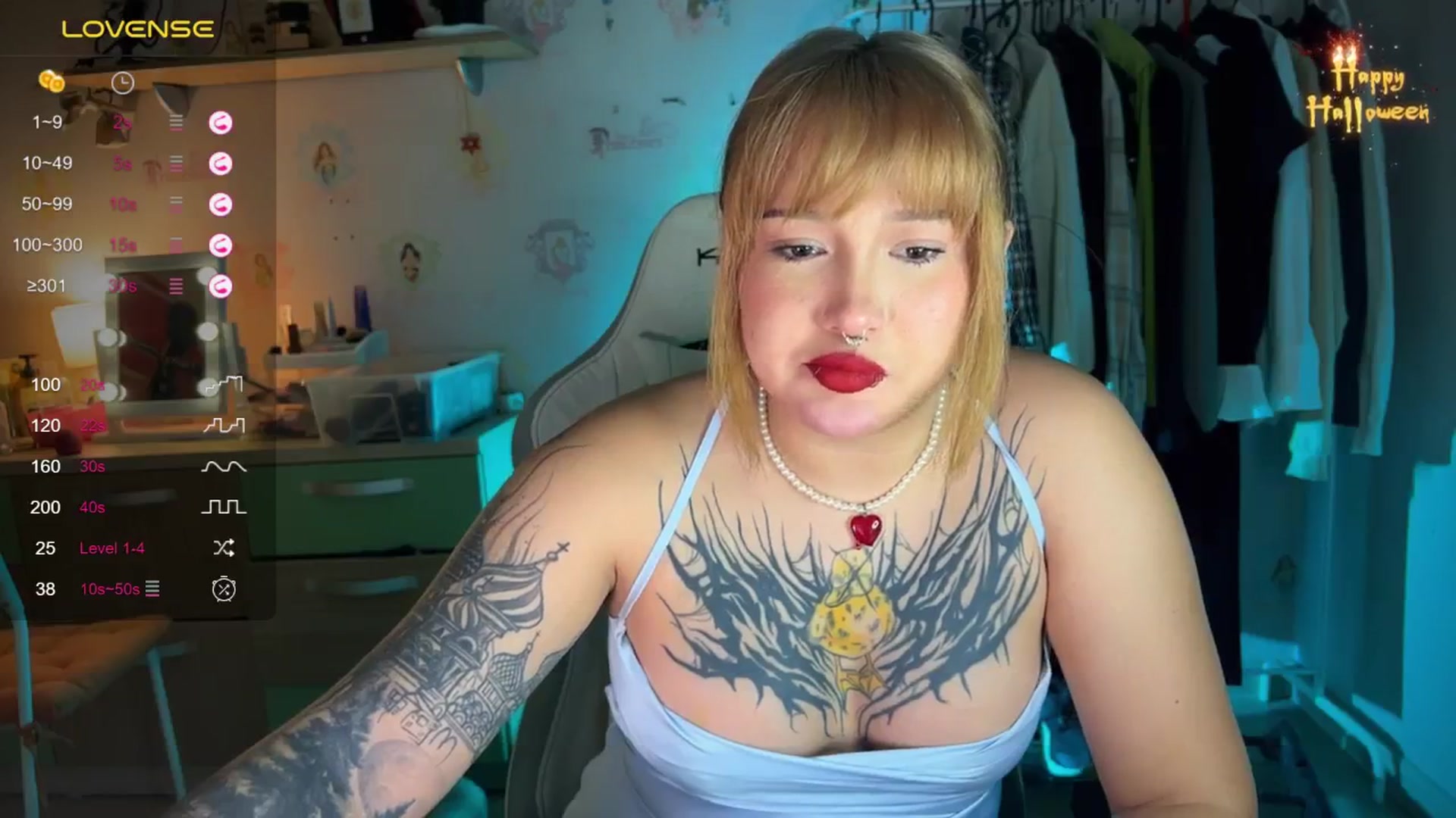 Gallery image thumbnail from Littlewetgirl's myfreecams stream on, 11/03/2024, 15:00 image 17 of 20