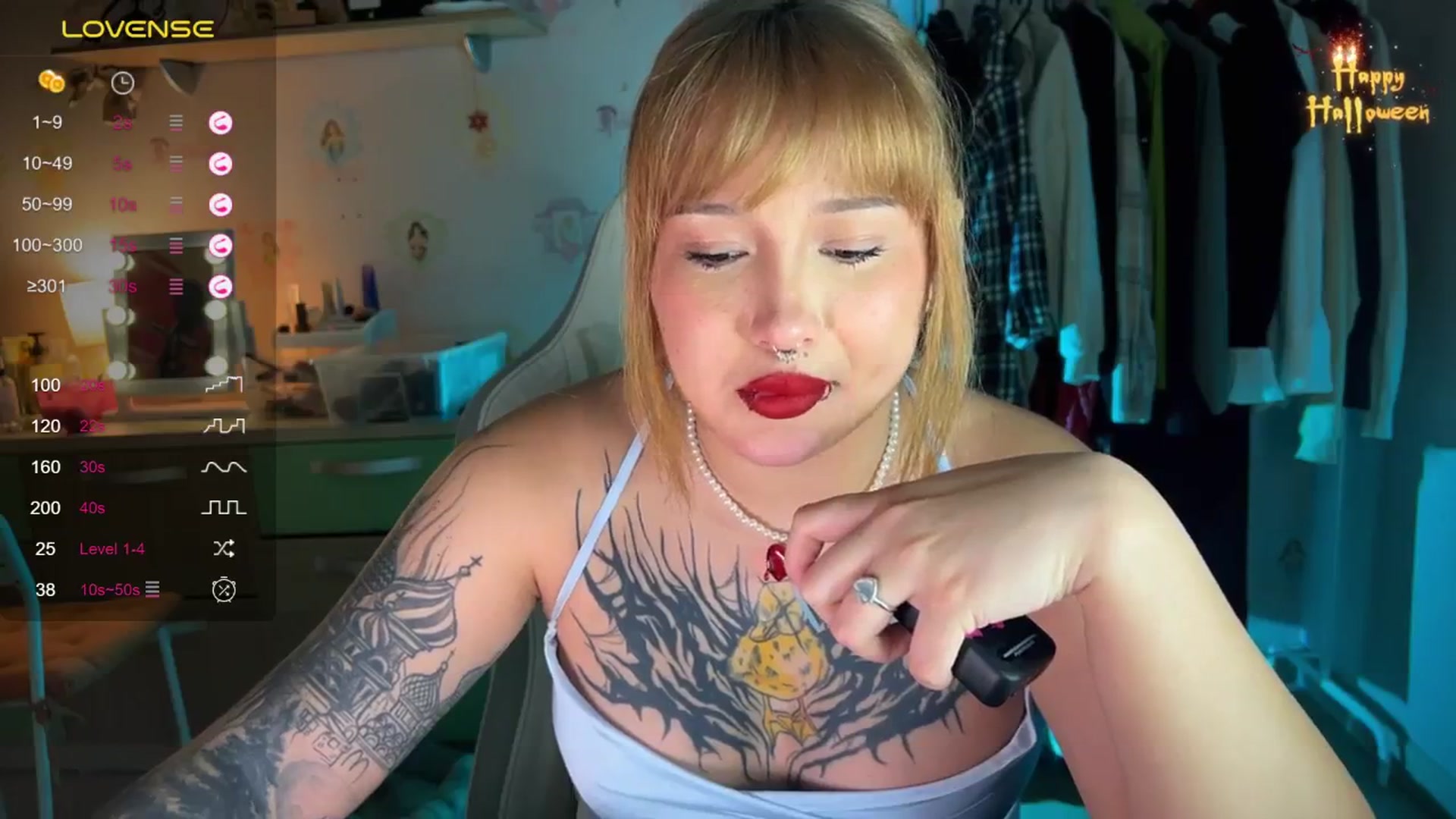 Gallery image thumbnail from Littlewetgirl's myfreecams stream on, 11/03/2024, 15:00 image 4 of 20