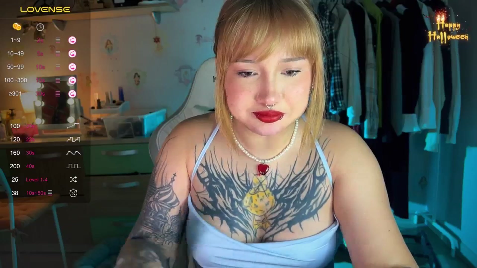 Gallery image thumbnail from Littlewetgirl's myfreecams stream on, 11/03/2024, 15:00 image 2 of 20
