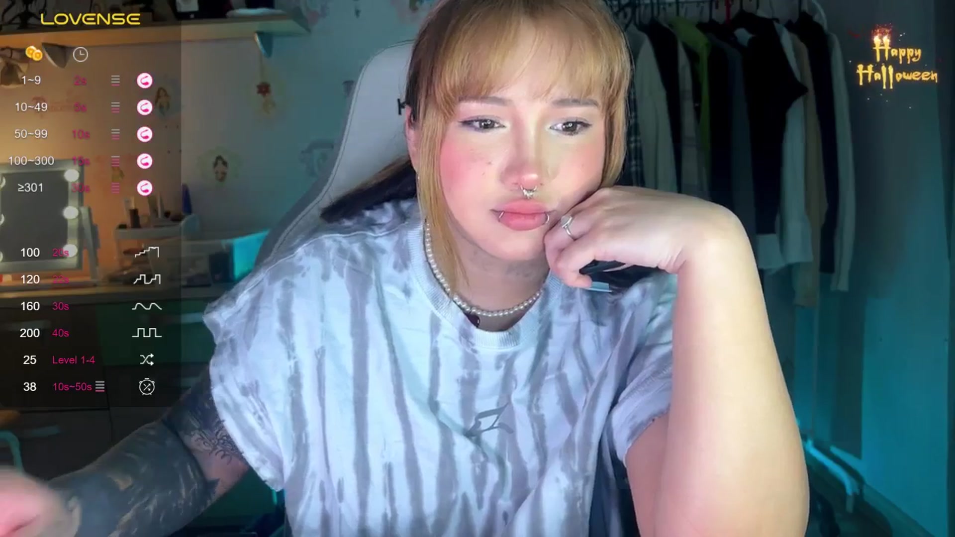 Gallery image thumbnail from Littlewetgirl's myfreecams stream on, 11/04/2024, 13:39 image 4 of 20