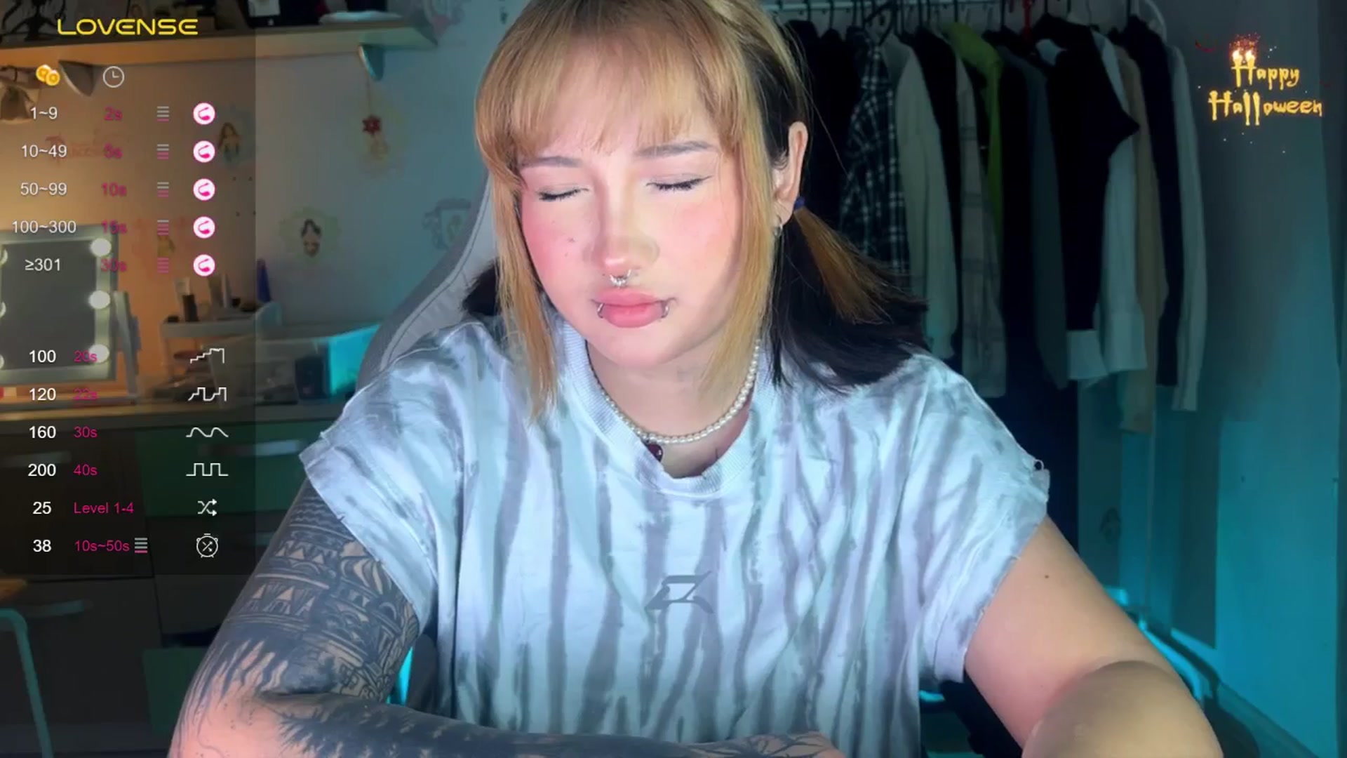 Gallery image thumbnail from Littlewetgirl's myfreecams stream on, 11/04/2024, 13:39 image 14 of 20