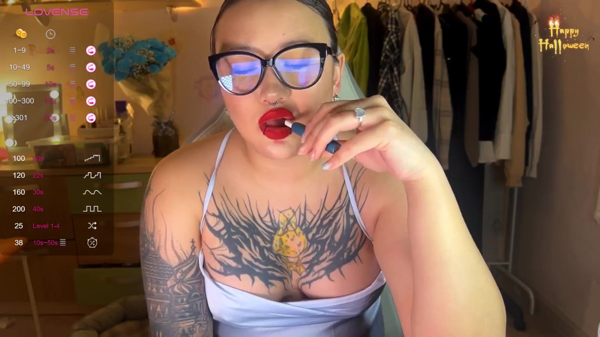 Gallery image thumbnail from Littlewetgirl's myfreecams stream on, 11/11/2024, 16:20 image 16 of 20