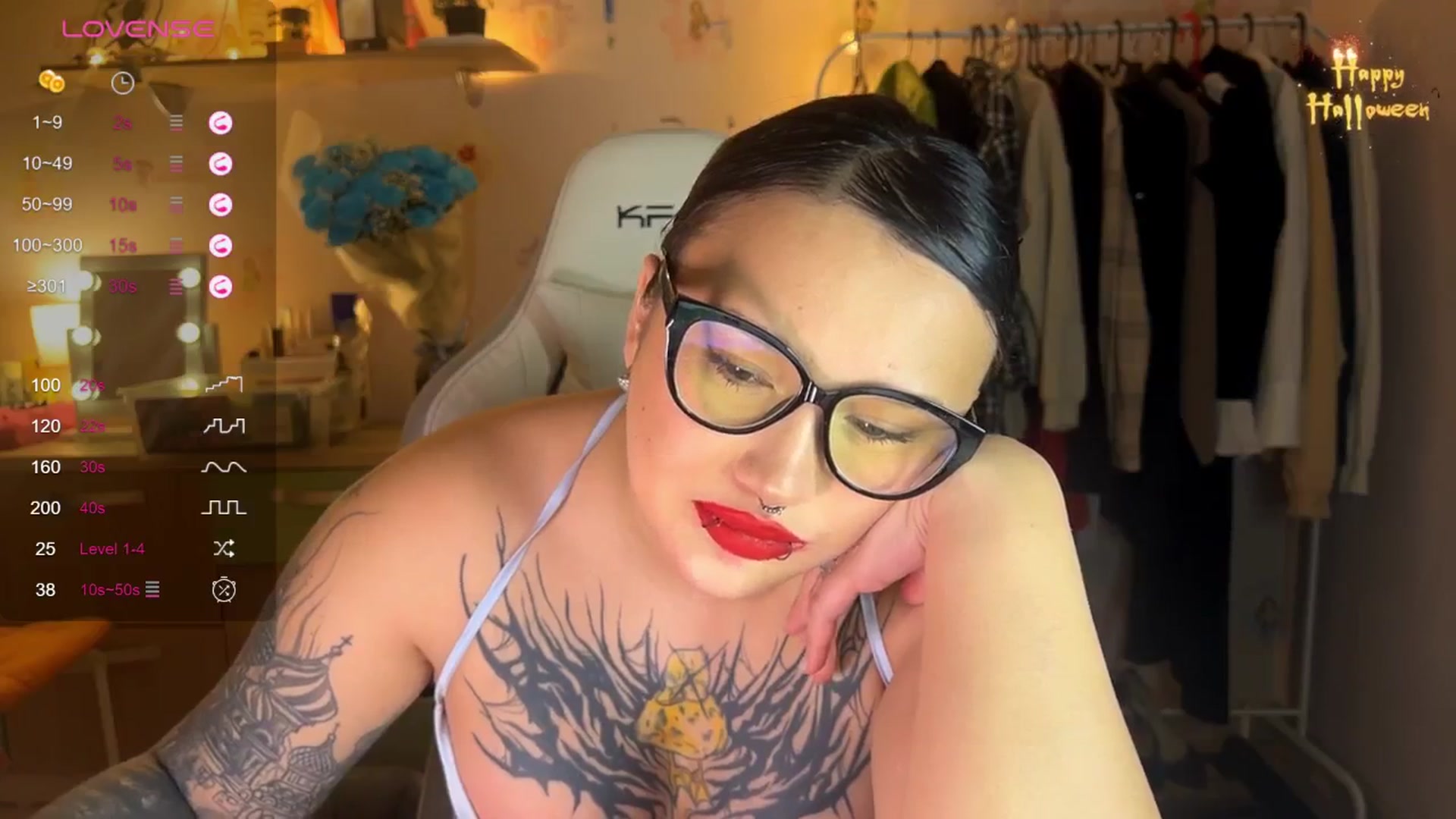 Gallery image thumbnail from Littlewetgirl's myfreecams stream on, 11/11/2024, 16:20 image 3 of 20