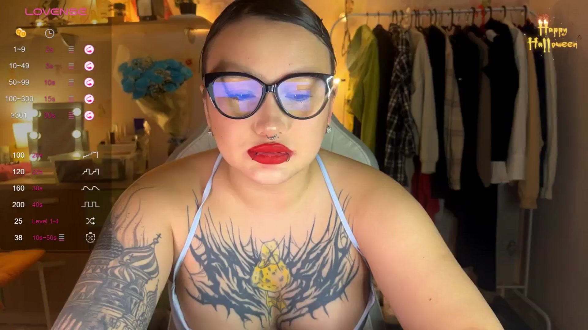 Gallery image thumbnail from Littlewetgirl's myfreecams stream on, 11/11/2024, 16:20 image 1 of 20
