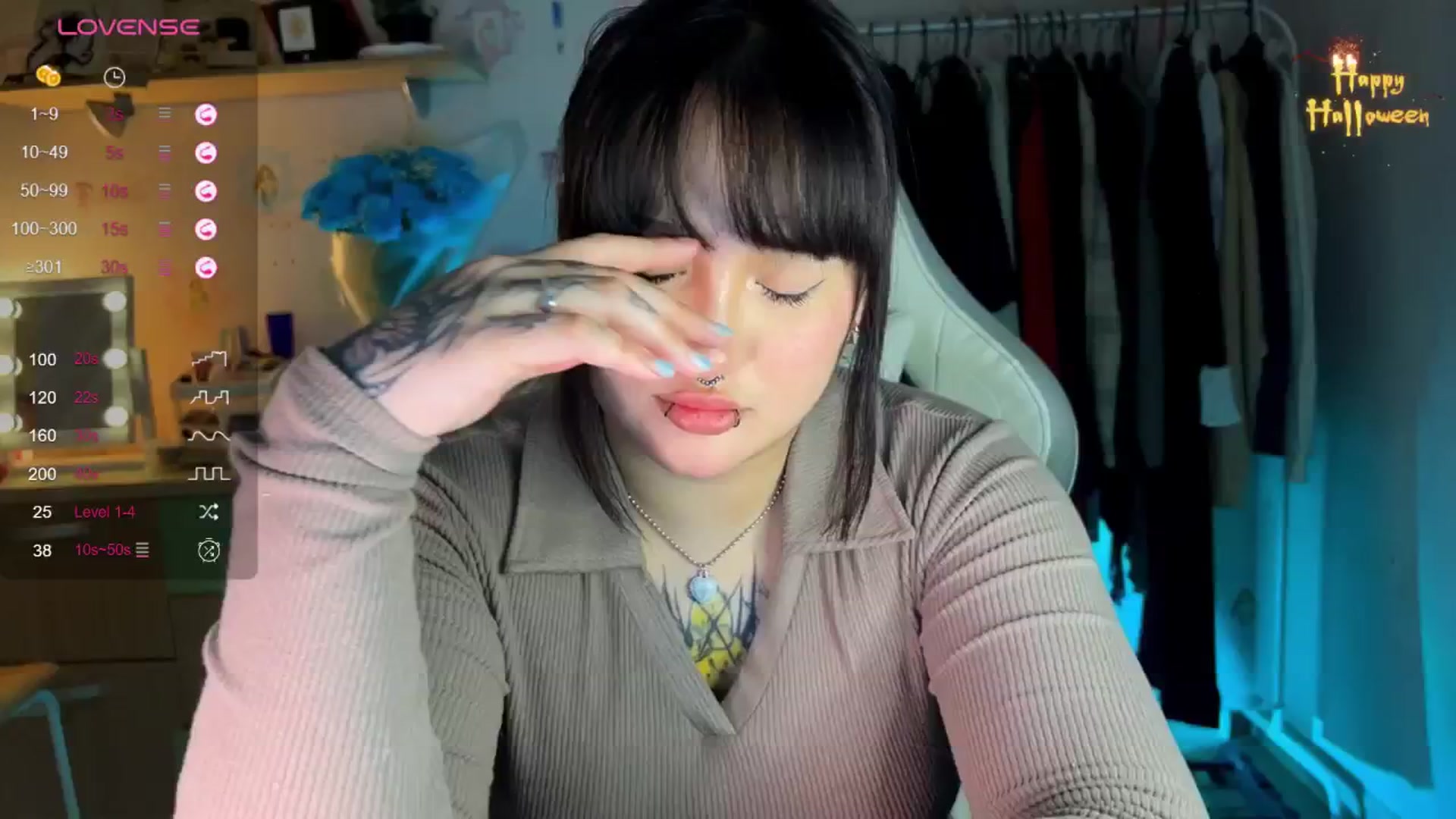 Gallery image thumbnail from Littlewetgirl's myfreecams stream on, 11/15/2024, 09:53 image 6 of 20