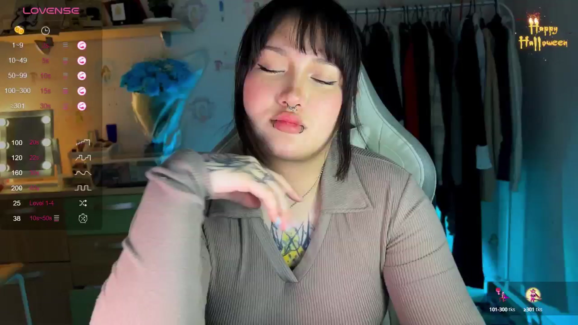 Gallery image thumbnail from Littlewetgirl's myfreecams stream on, 11/15/2024, 09:53 image 3 of 20