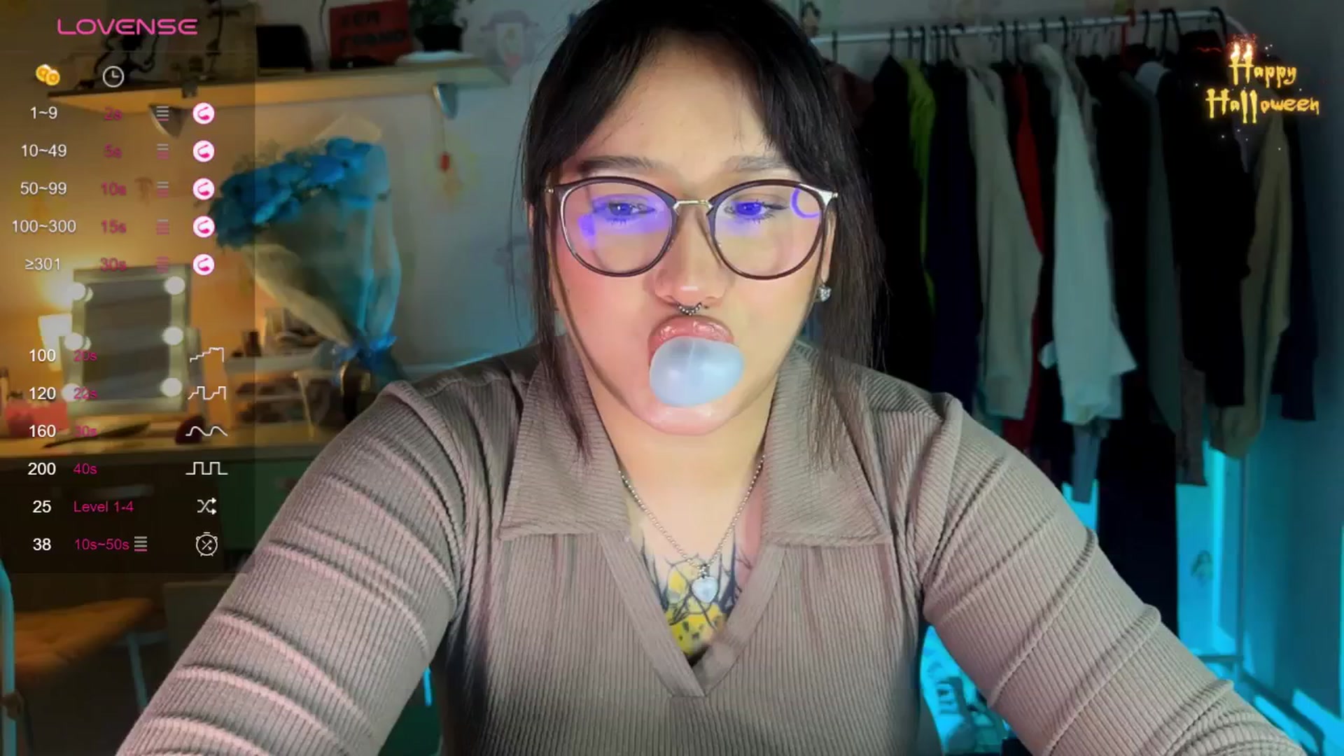 Gallery image thumbnail from Littlewetgirl's myfreecams stream on, 11/17/2024, 13:28 image 9 of 20