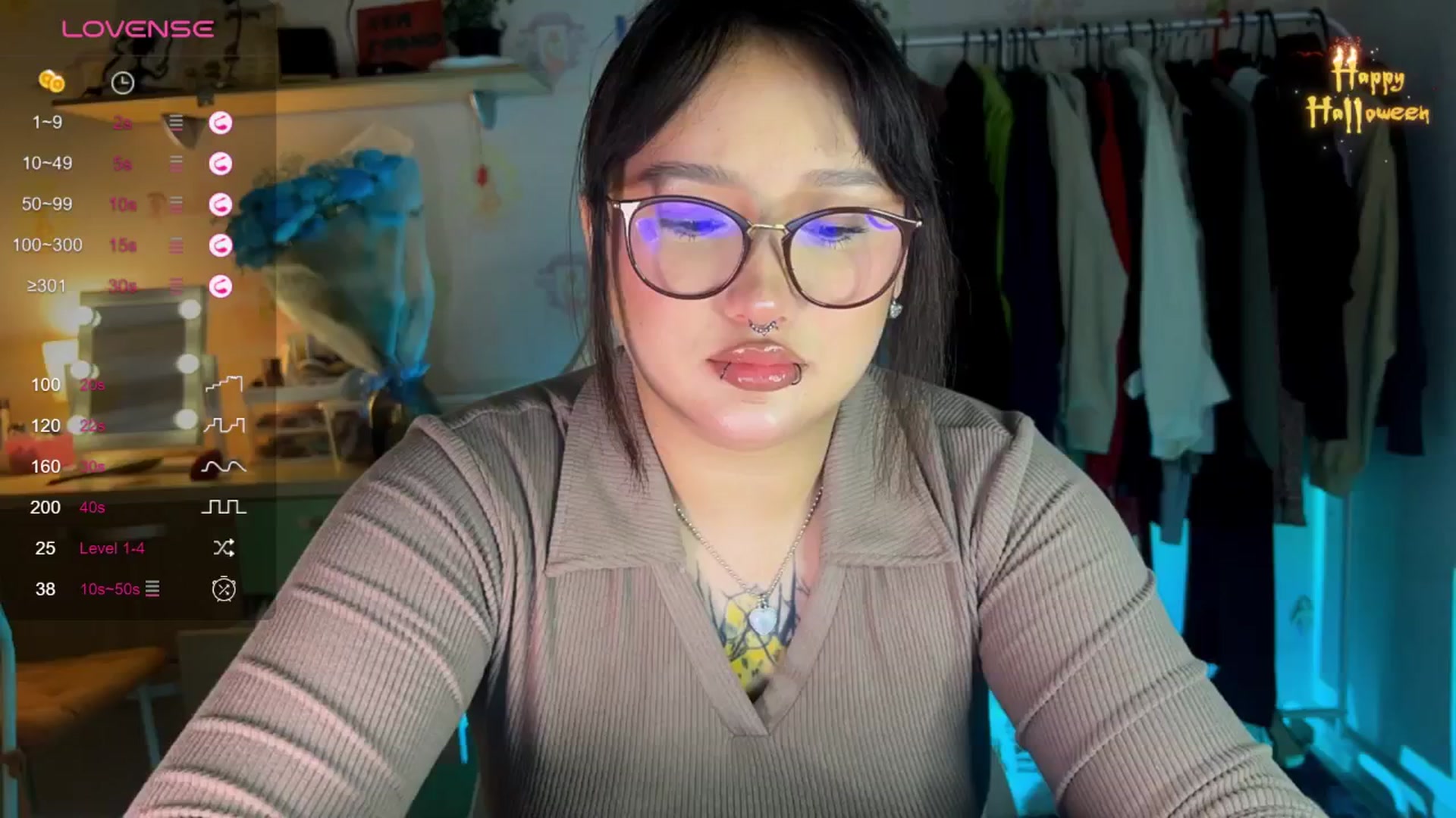 Gallery image thumbnail from Littlewetgirl's myfreecams stream on, 11/17/2024, 13:28 image 3 of 20