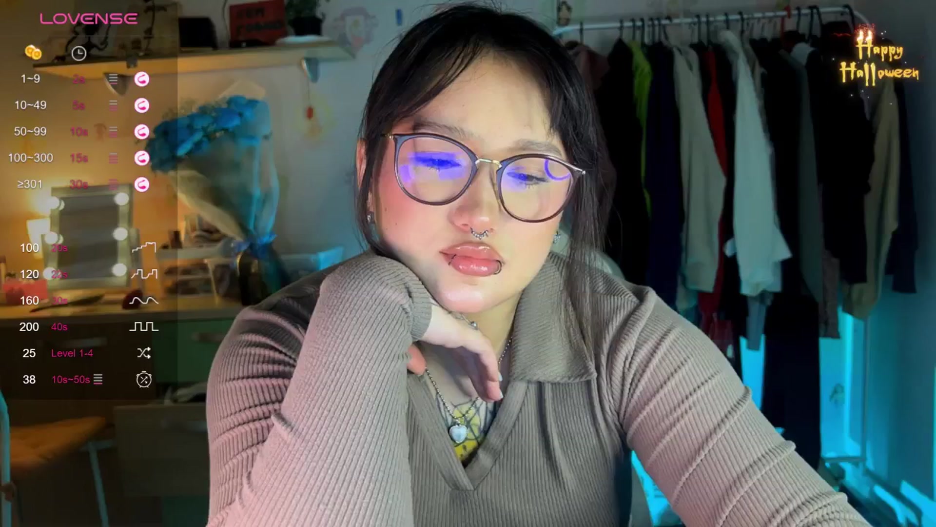Gallery image thumbnail from Littlewetgirl's myfreecams stream on, 11/17/2024, 13:28 image 17 of 20