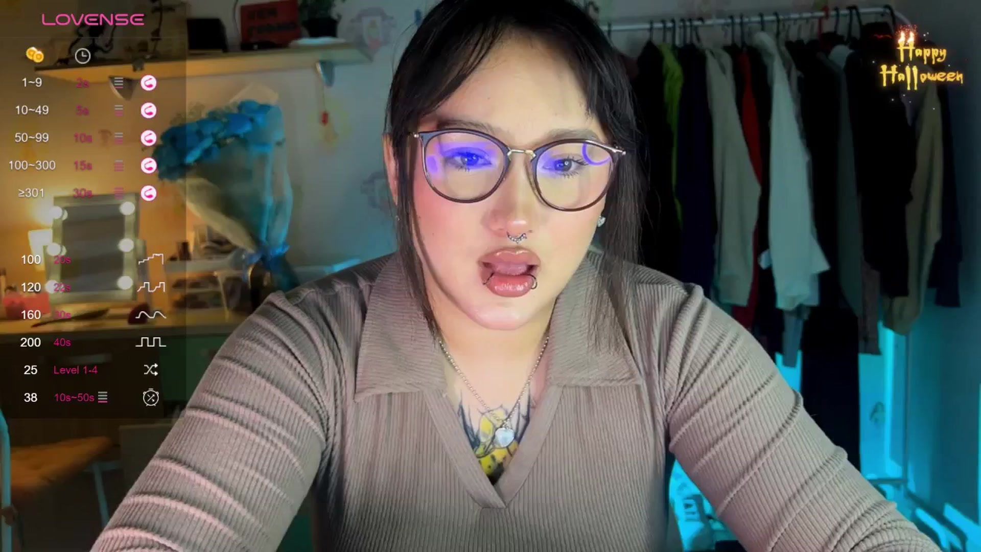 Gallery image thumbnail from Littlewetgirl's myfreecams stream on, 11/17/2024, 13:28 image 13 of 20