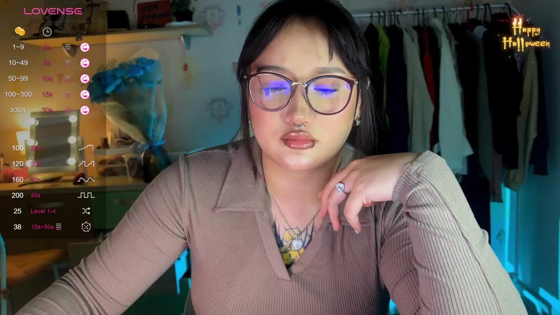 Gallery image thumbnail from Littlewetgirl's myfreecams stream on, 11/17/2024, 13:28 image 15 of 20