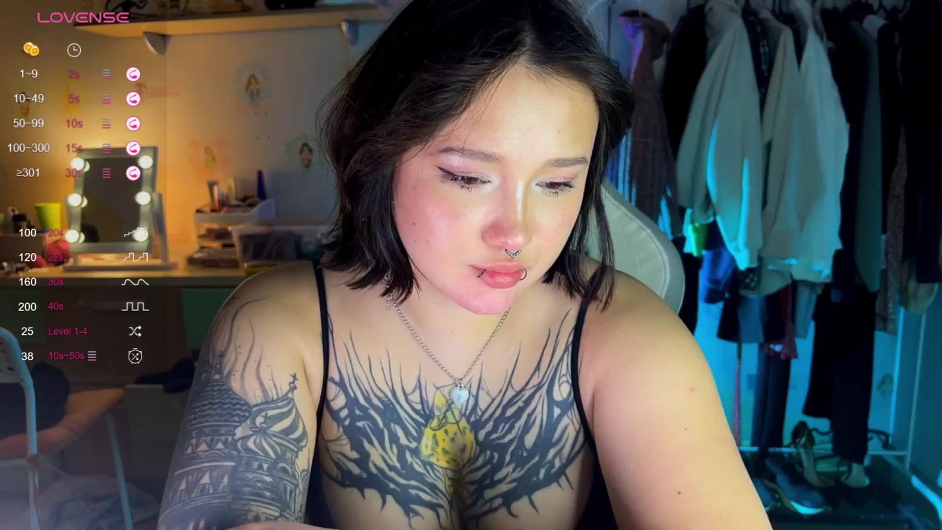 Gallery image thumbnail from Littlewetgirl's myfreecams stream on, 12/06/2024, 12:38 image 4 of 20