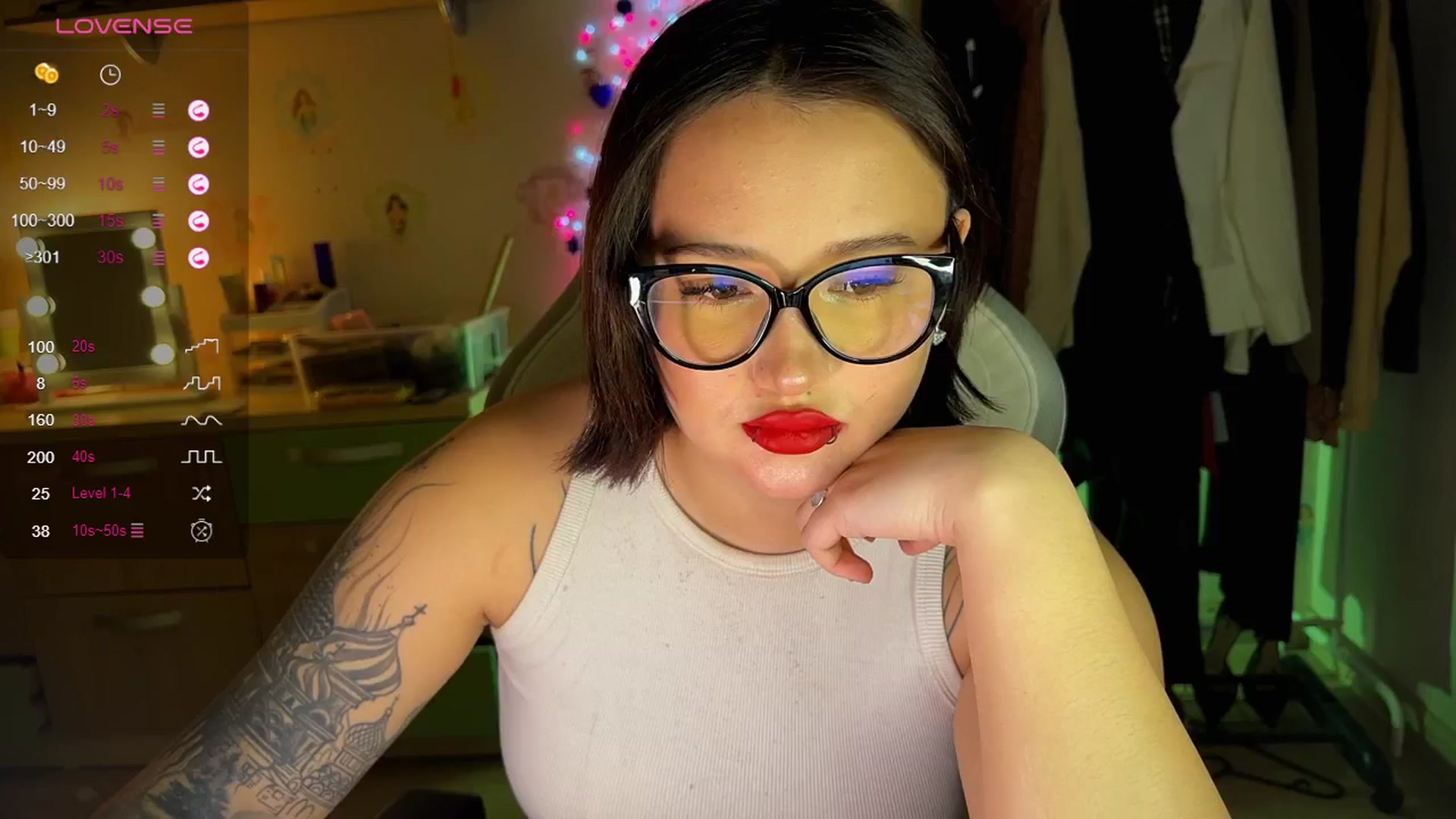 Gallery image thumbnail from Littlewetgirl's myfreecams stream on, 12/16/2024, 13:26 image 2 of 20