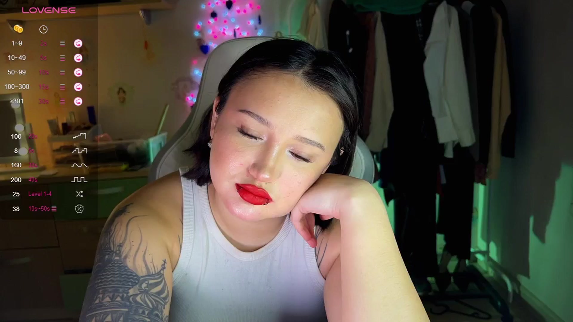 Gallery image thumbnail from Littlewetgirl's myfreecams stream on, 12/16/2024, 13:26 image 8 of 20