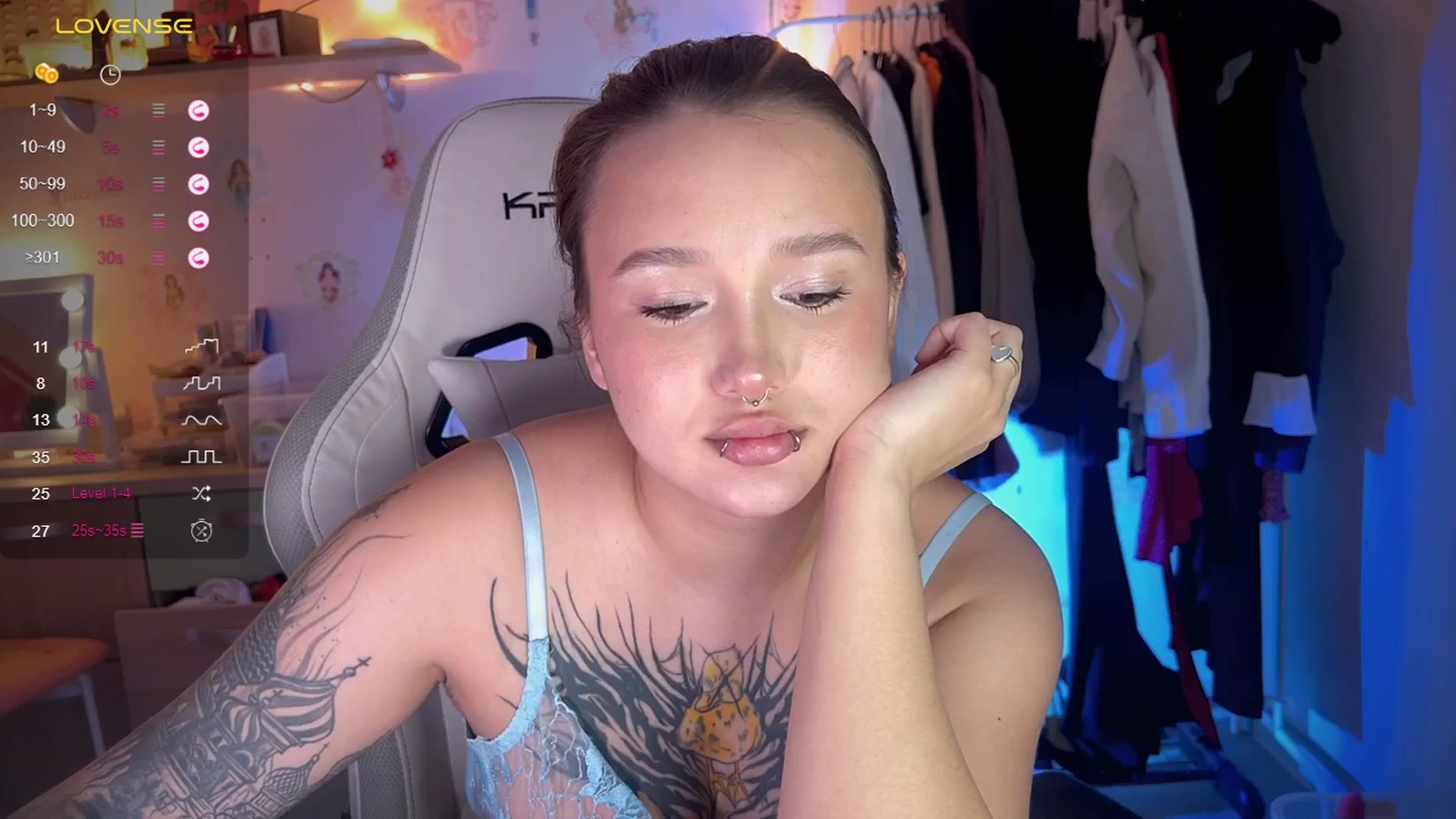Gallery image thumbnail from Littlewetgirl's myfreecams stream on, 05/16/2025, 17:32 image 17 of 20