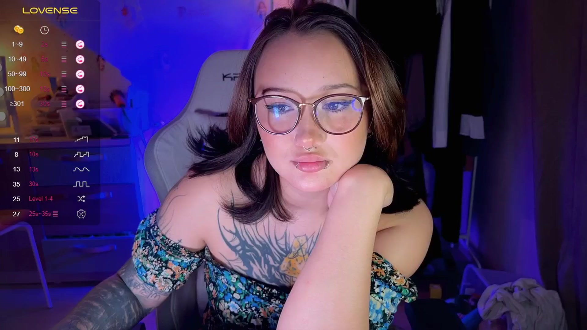 Gallery image thumbnail from Littlewetgirl's myfreecams stream on, 06/17/2025, 16:25 image 1 of 20