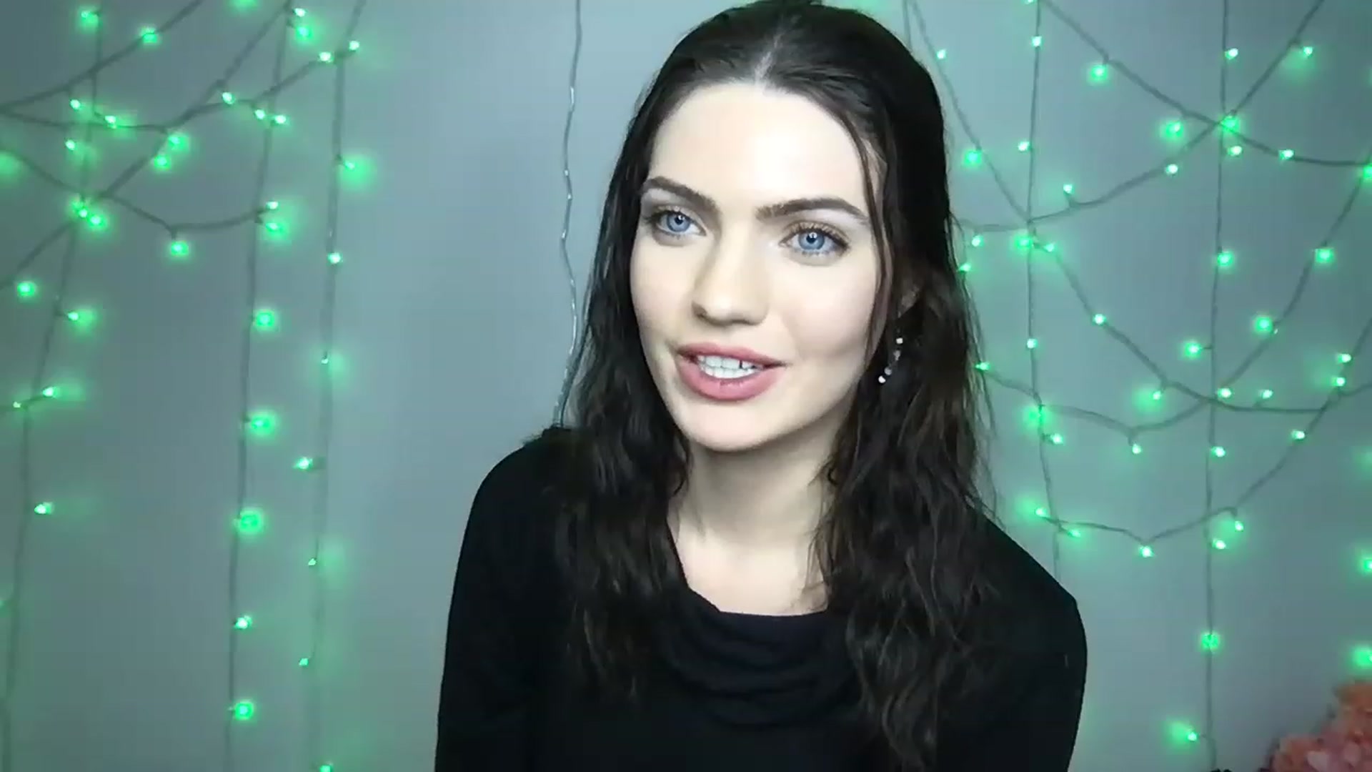 Gallery image thumbnail from LivGrey's myfreecams stream on, 11/29/2022, 06:11 image 17 of 20