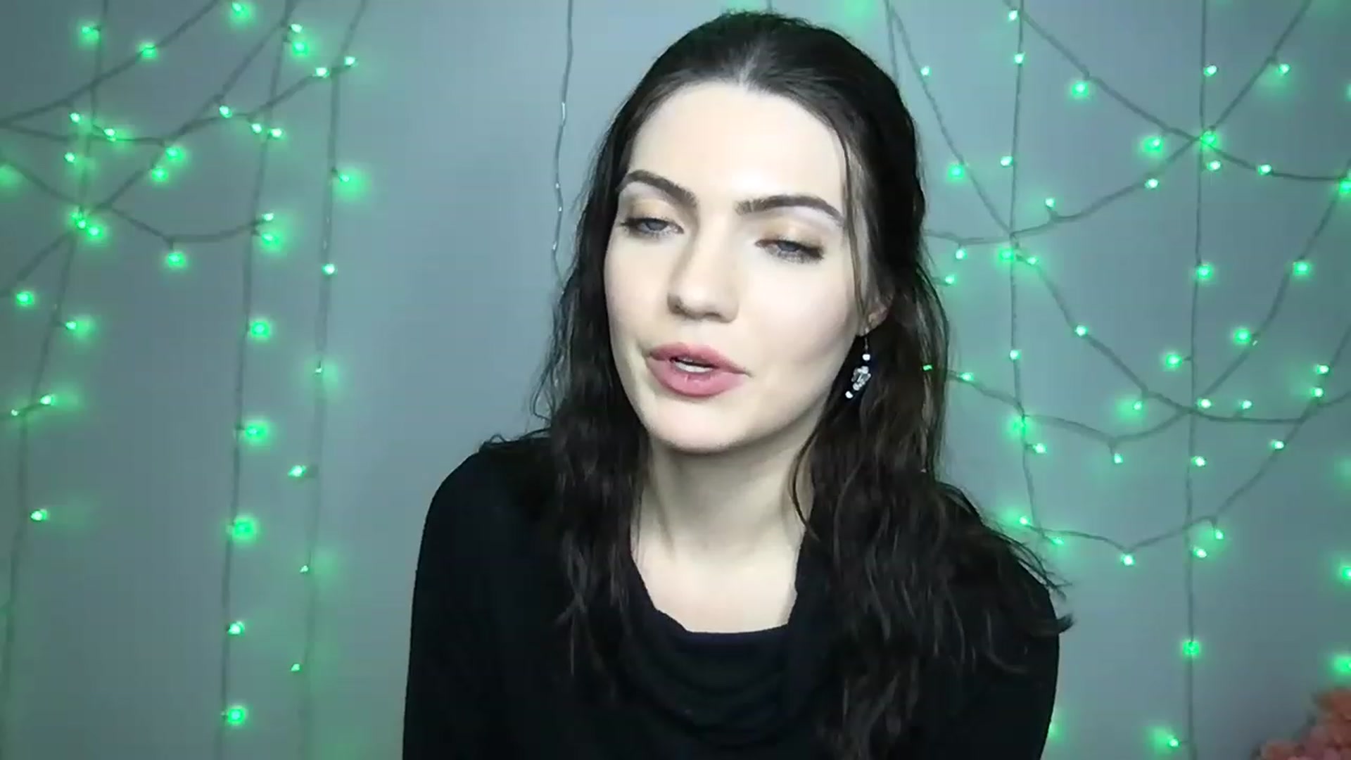 Gallery image thumbnail from LivGrey's myfreecams stream on, 11/29/2022, 06:11 image 7 of 20
