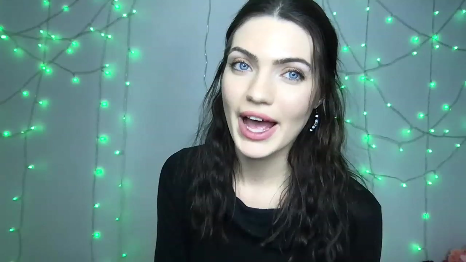 Gallery image thumbnail from LivGrey's myfreecams stream on, 11/29/2022, 06:11 image 2 of 20
