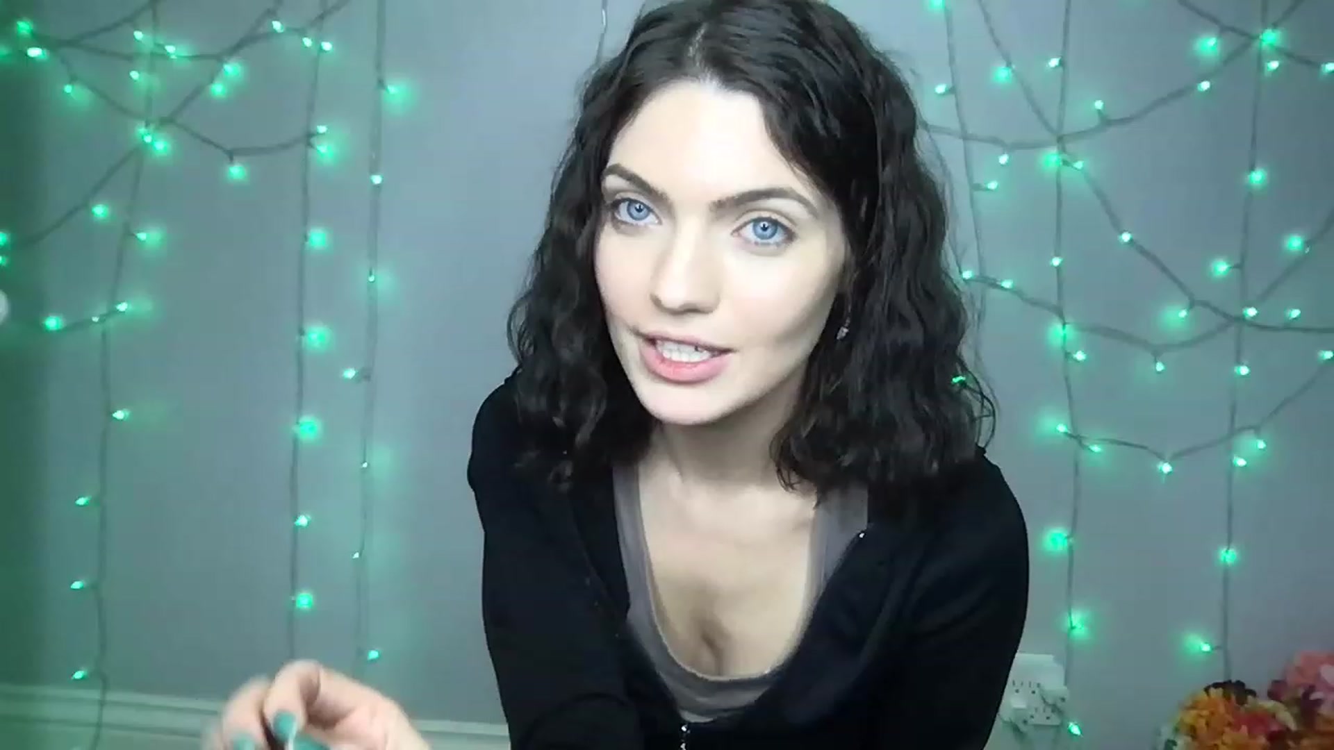 Gallery image thumbnail from LivGrey's myfreecams stream on, 12/07/2022, 06:27 image 1 of 20