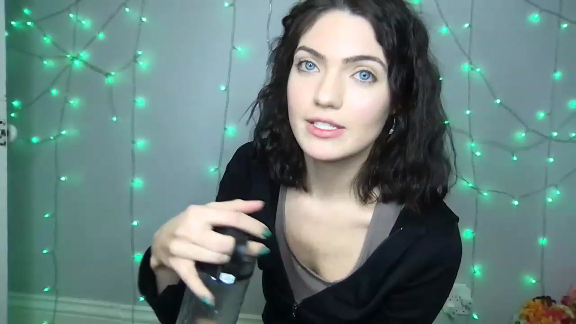 Gallery image thumbnail from LivGrey's myfreecams stream on, 12/07/2022, 06:27 image 11 of 20