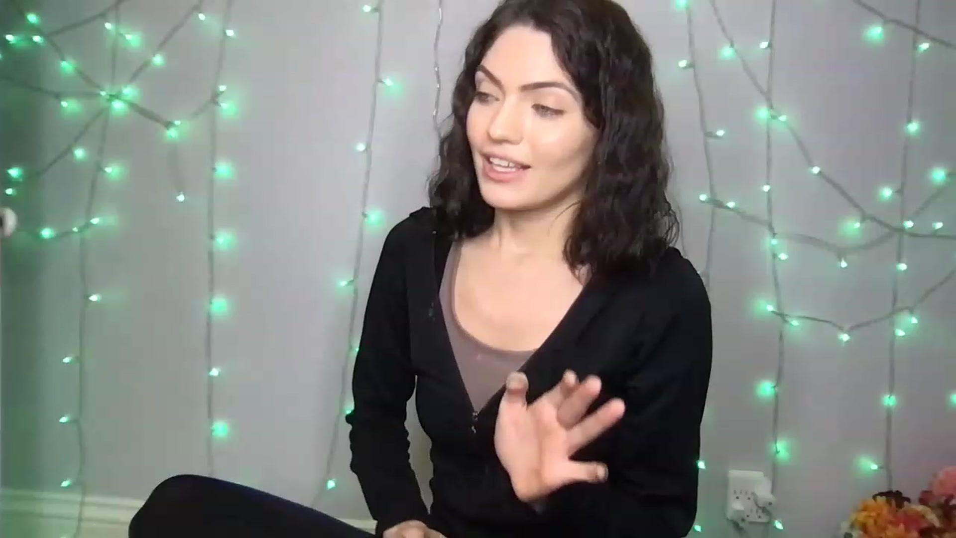 Gallery image thumbnail from LivGrey's myfreecams stream on, 12/07/2022, 06:27 image 6 of 20