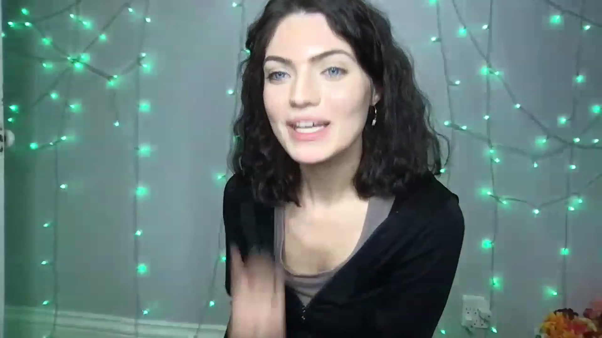 Gallery image thumbnail from LivGrey's myfreecams stream on, 12/07/2022, 06:27 image 16 of 20