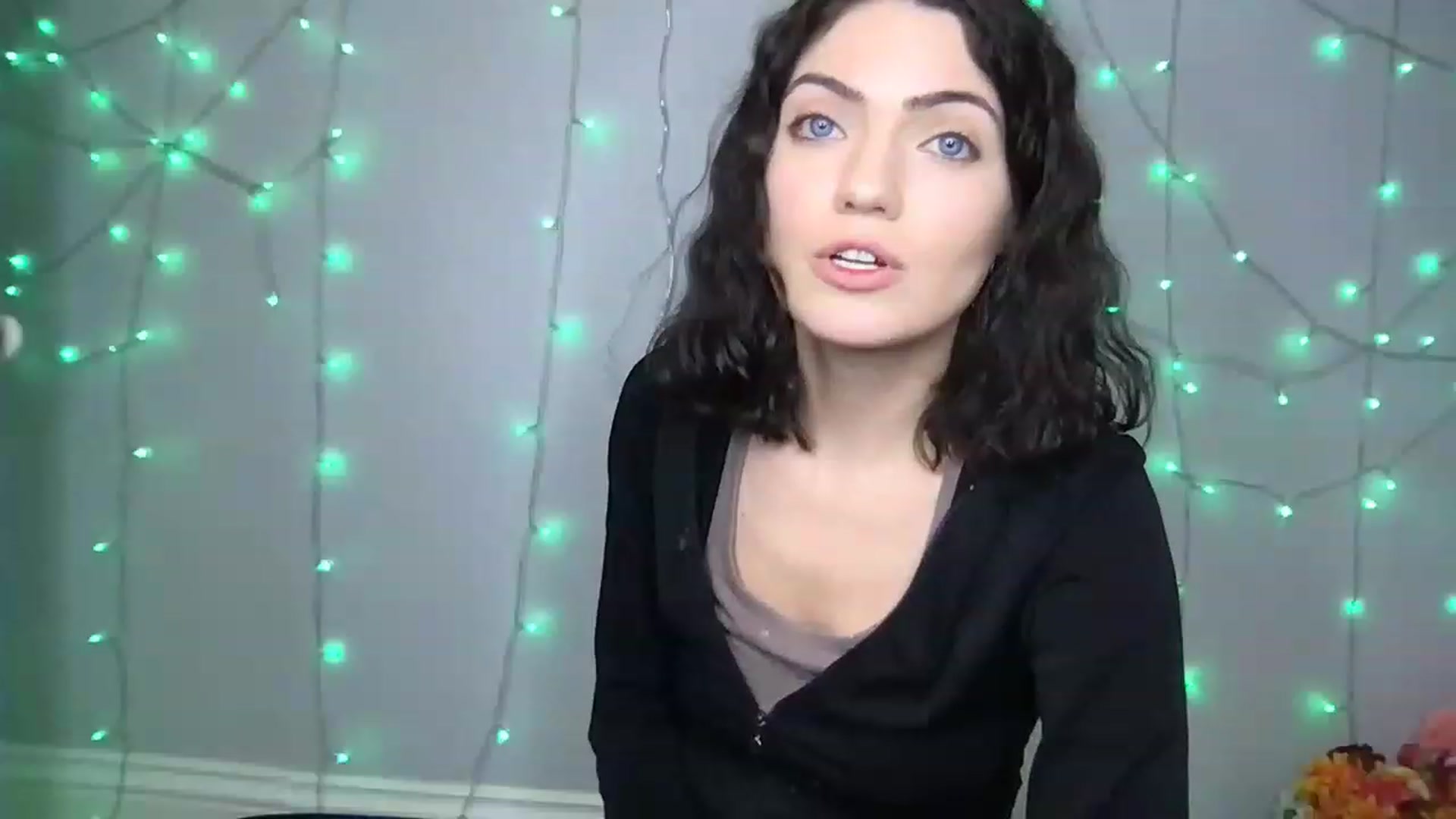 Gallery image thumbnail from LivGrey's myfreecams stream on, 12/07/2022, 06:27 image 8 of 20