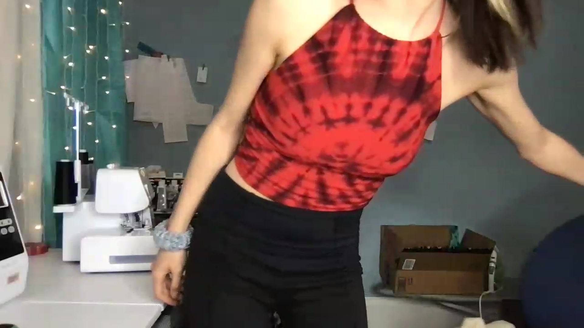 Gallery image thumbnail from LivGrey's myfreecams stream on, 04/20/2023, 03:26 image 16 of 20