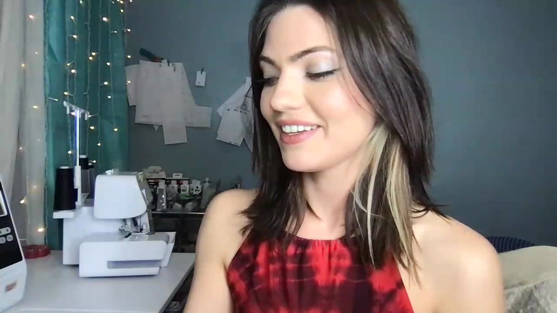 Gallery image thumbnail from LivGrey's myfreecams stream on, 04/20/2023, 03:26 image 20 of 20