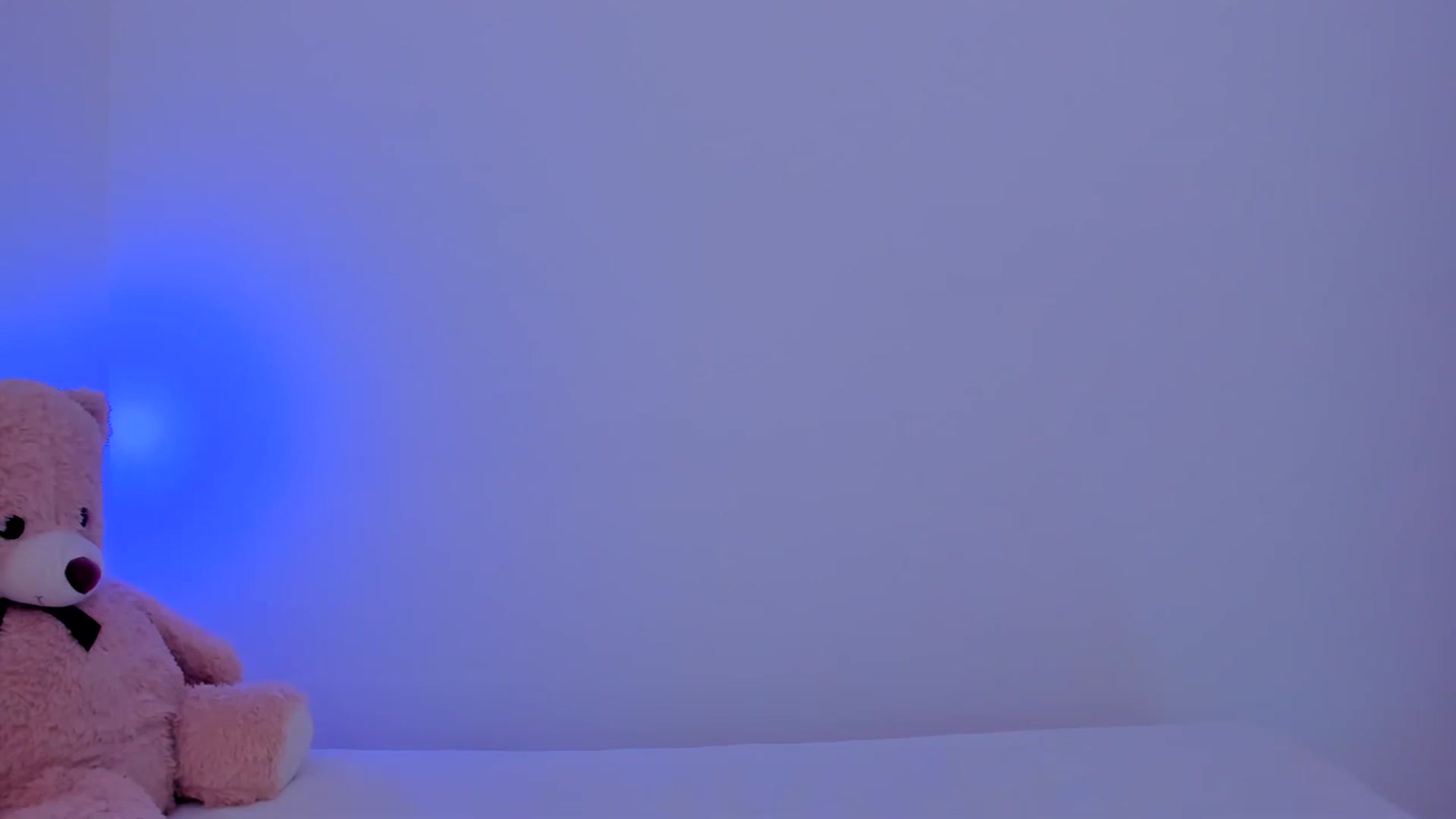 Gallery image thumbnail from LivM_'s myfreecams stream on, 11/15/2023, 09:39 image 7 of 20