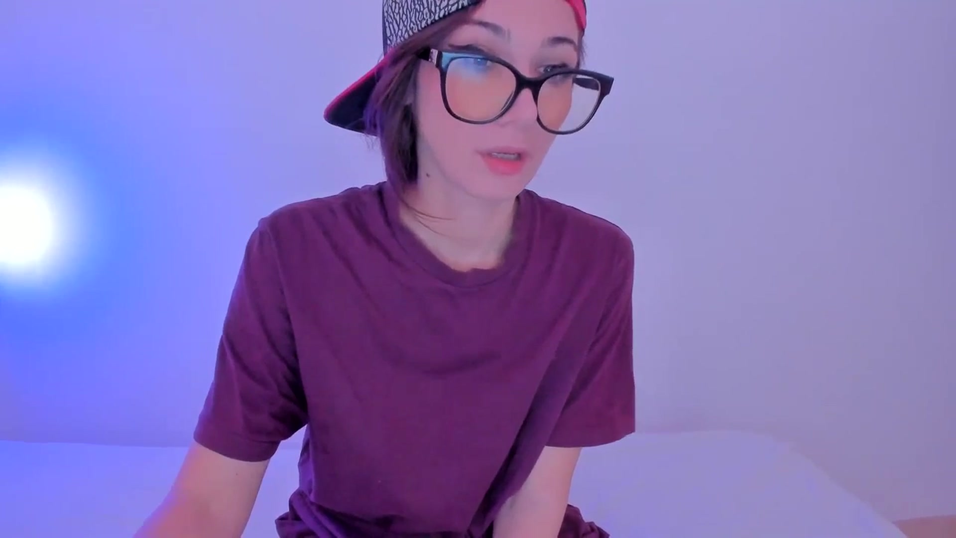 Gallery image thumbnail from LivM_'s myfreecams stream on, 12/08/2023, 09:15 image 5 of 20