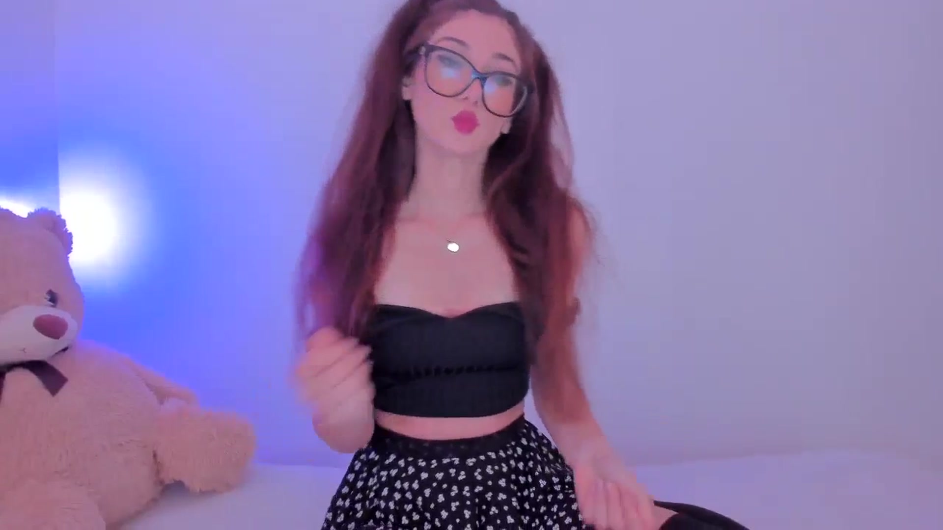 Gallery image thumbnail from LivM_'s myfreecams stream on, 12/11/2023, 08:24 image 6 of 20