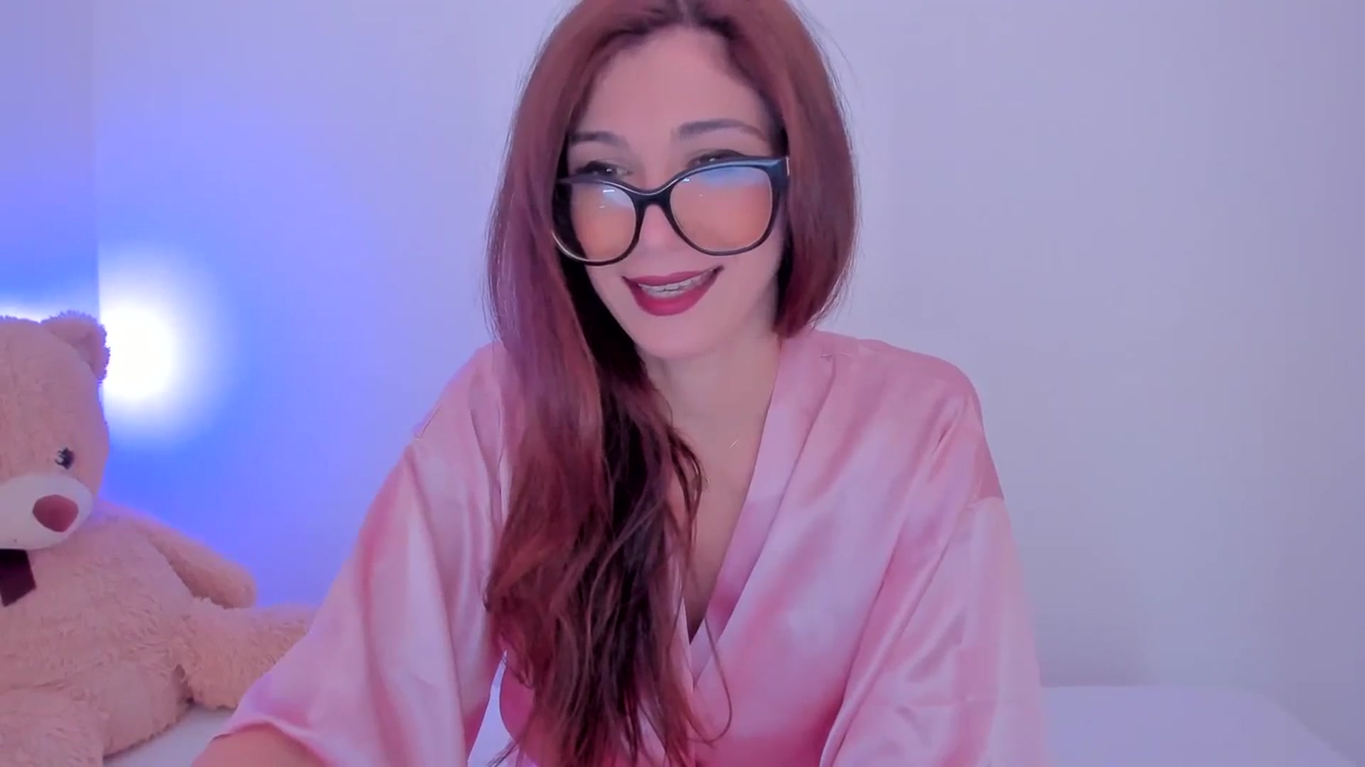 Gallery image thumbnail from LivM_'s myfreecams stream on, 12/15/2023, 08:54 image 19 of 20