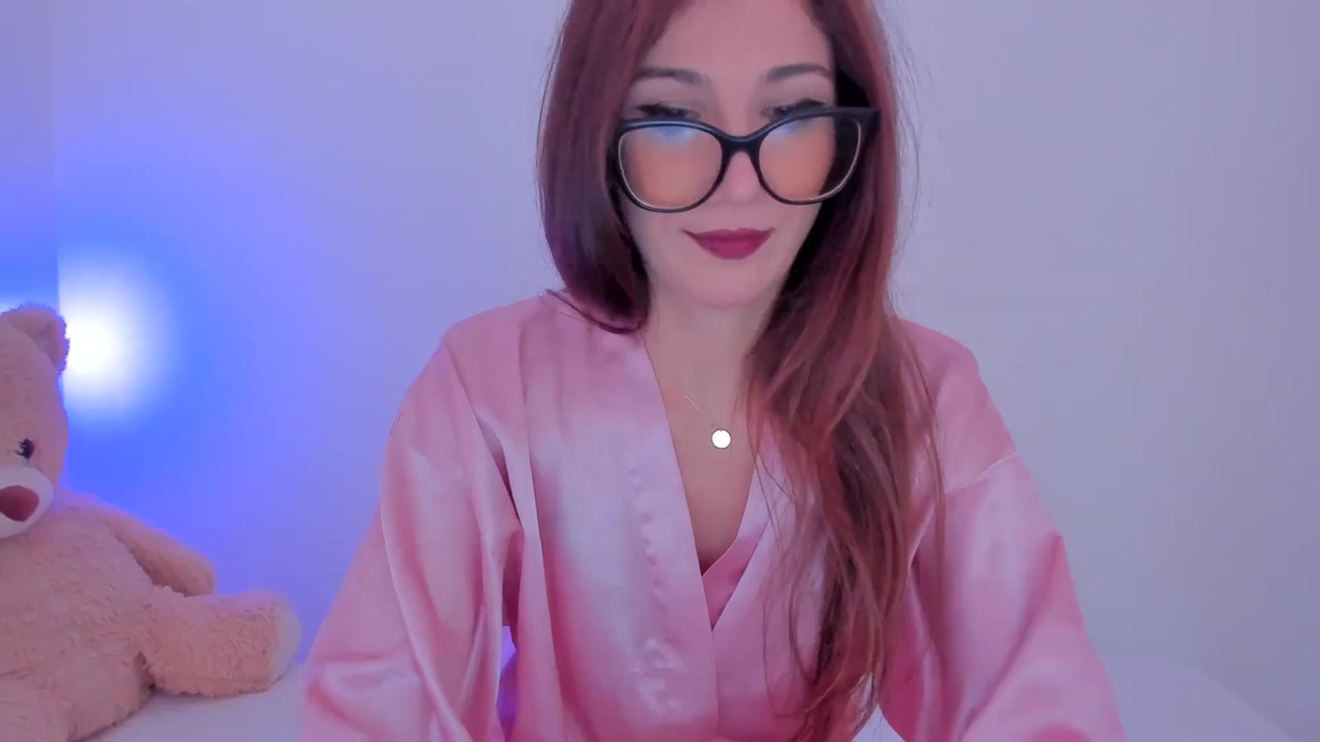 Gallery image thumbnail from LivM_'s myfreecams stream on, 12/15/2023, 08:54 image 9 of 20
