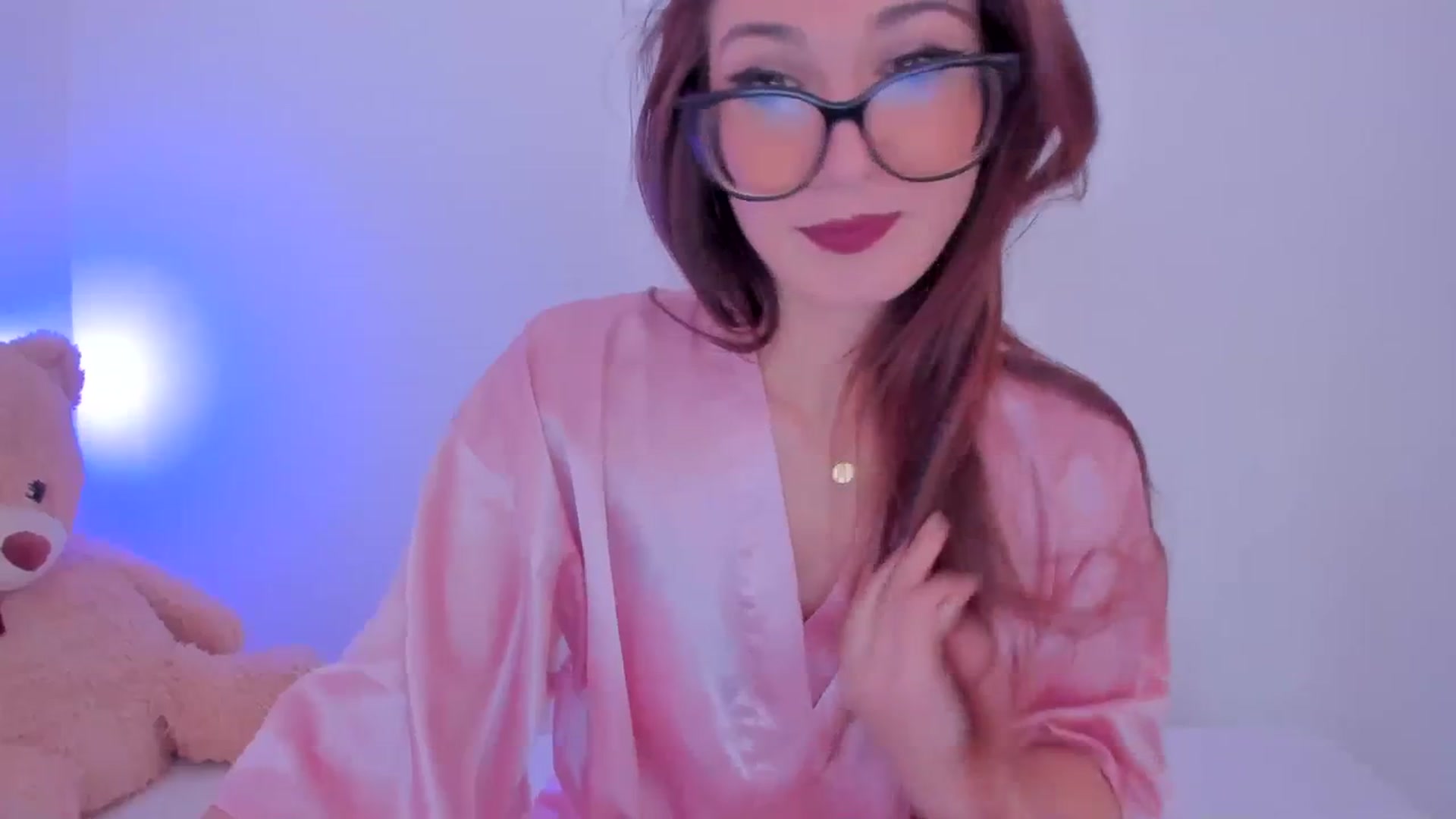 Gallery image thumbnail from LivM_'s myfreecams stream on, 12/15/2023, 08:54 image 10 of 20