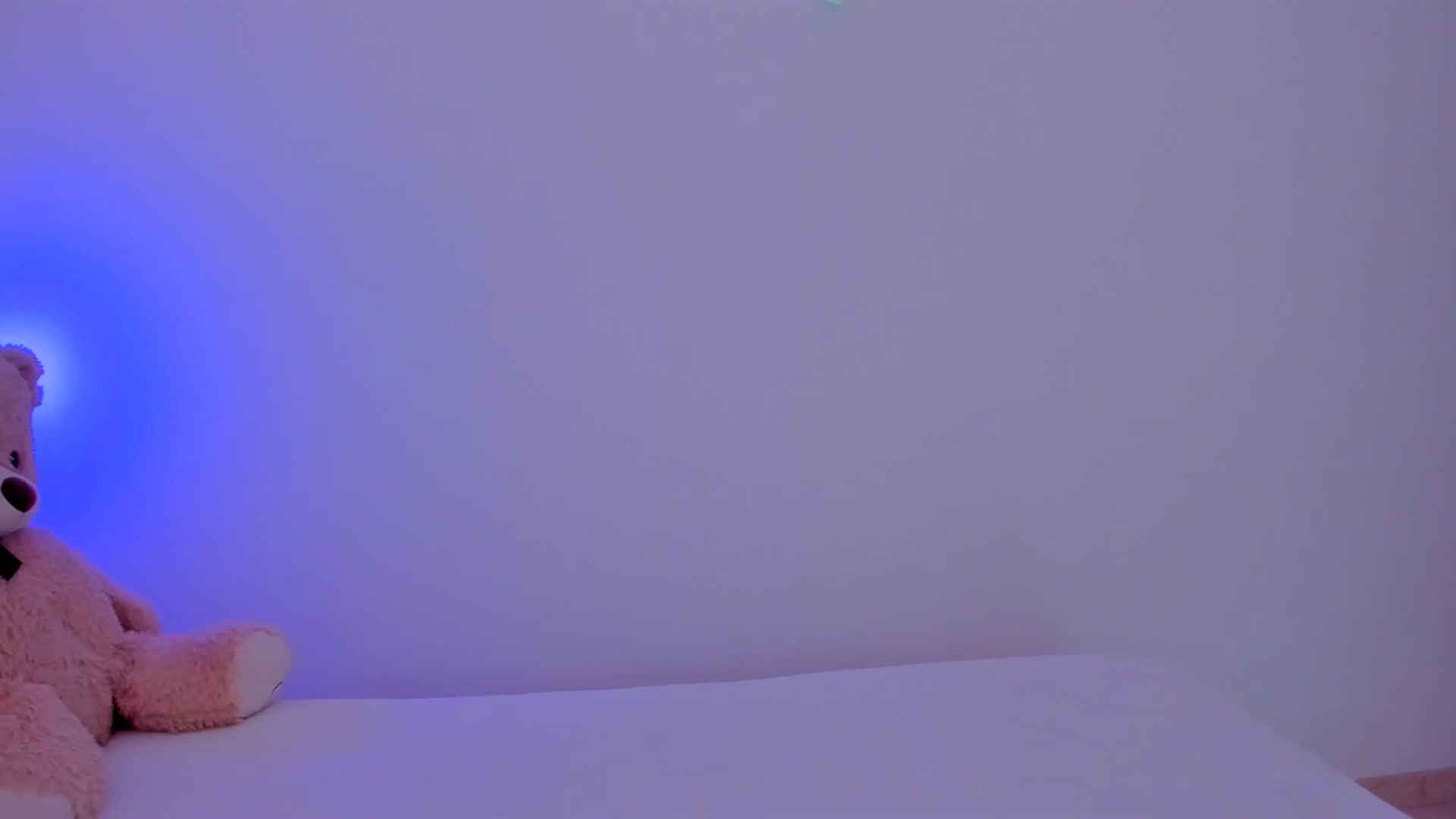 Gallery image thumbnail from LivM_'s myfreecams stream on, 12/22/2023, 09:05 image 10 of 20
