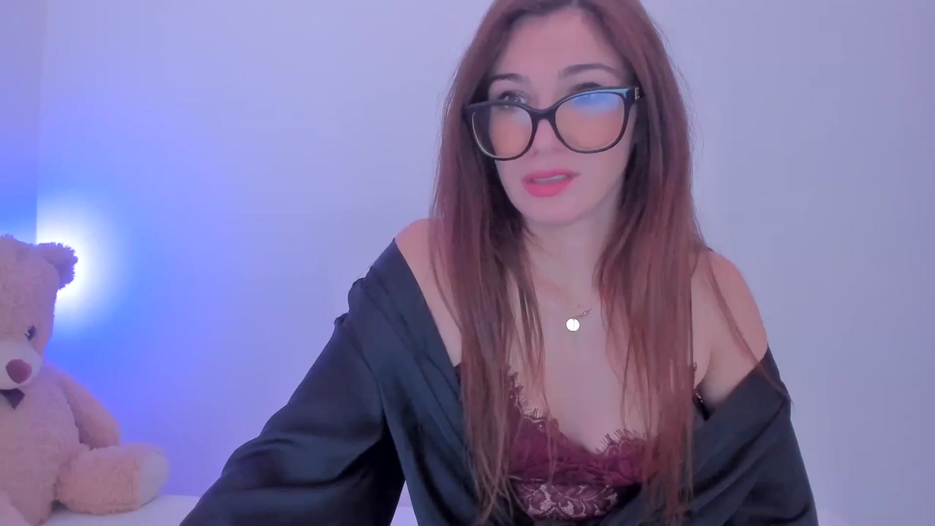 Gallery image thumbnail from LivM_'s myfreecams stream on, 12/27/2023, 08:57 image 15 of 20
