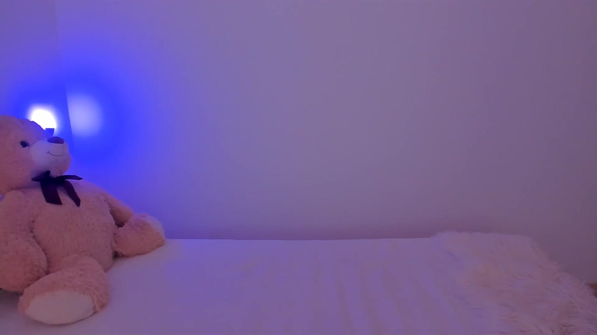 Gallery image thumbnail from LivM_'s myfreecams stream on, 01/10/2024, 08:47 image 13 of 20