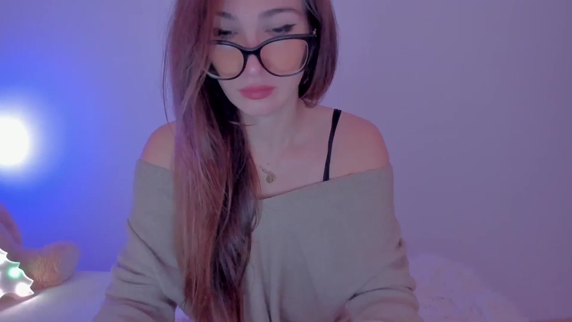 Gallery image thumbnail from LivM_'s myfreecams stream on, 01/17/2024, 08:08 image 7 of 20