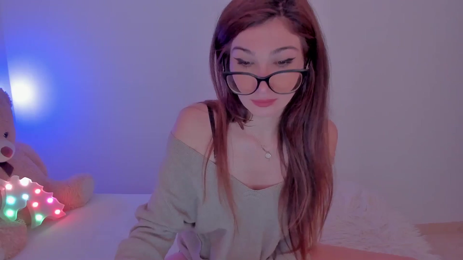 Gallery image thumbnail from LivM_'s myfreecams stream on, 01/17/2024, 08:38 image 11 of 20
