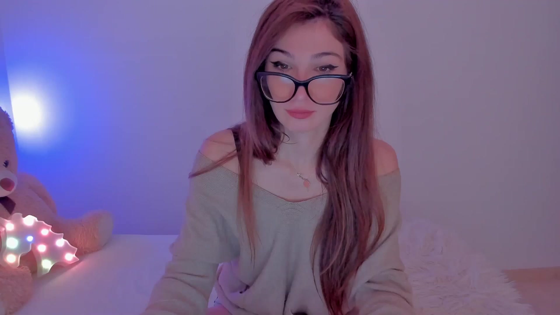 Gallery image thumbnail from LivM_'s myfreecams stream on, 01/17/2024, 08:38 image 10 of 20