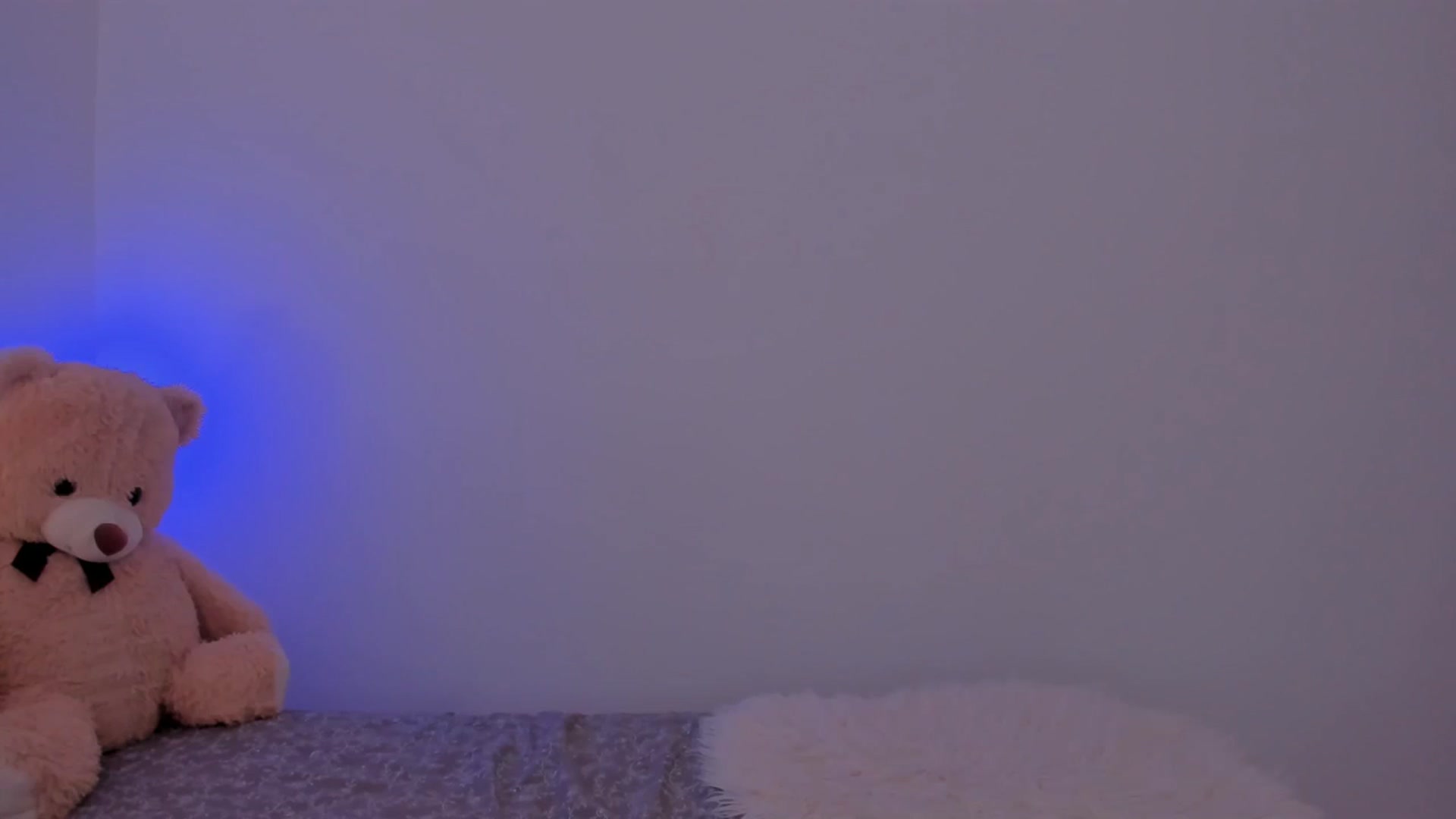 Gallery image thumbnail from LivM_'s myfreecams stream on, 01/31/2024, 08:51 image 18 of 20